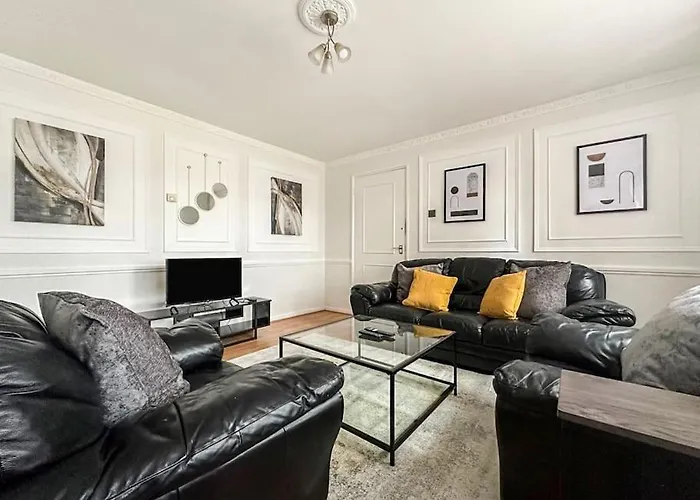 Newly Refurbished 3 Bed House Near London O2 Arena